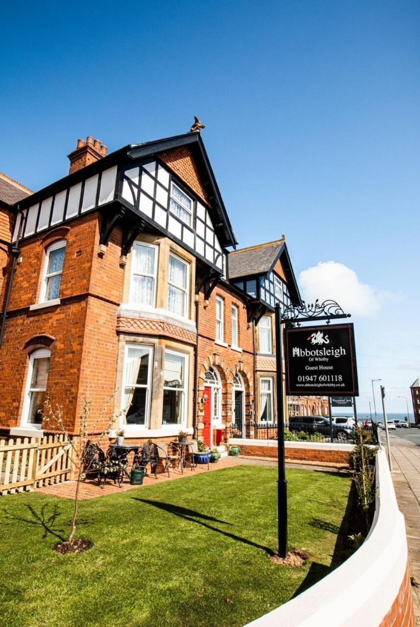 Abbotsleigh Of Whitby Bed and Breakfast Exteriör bild